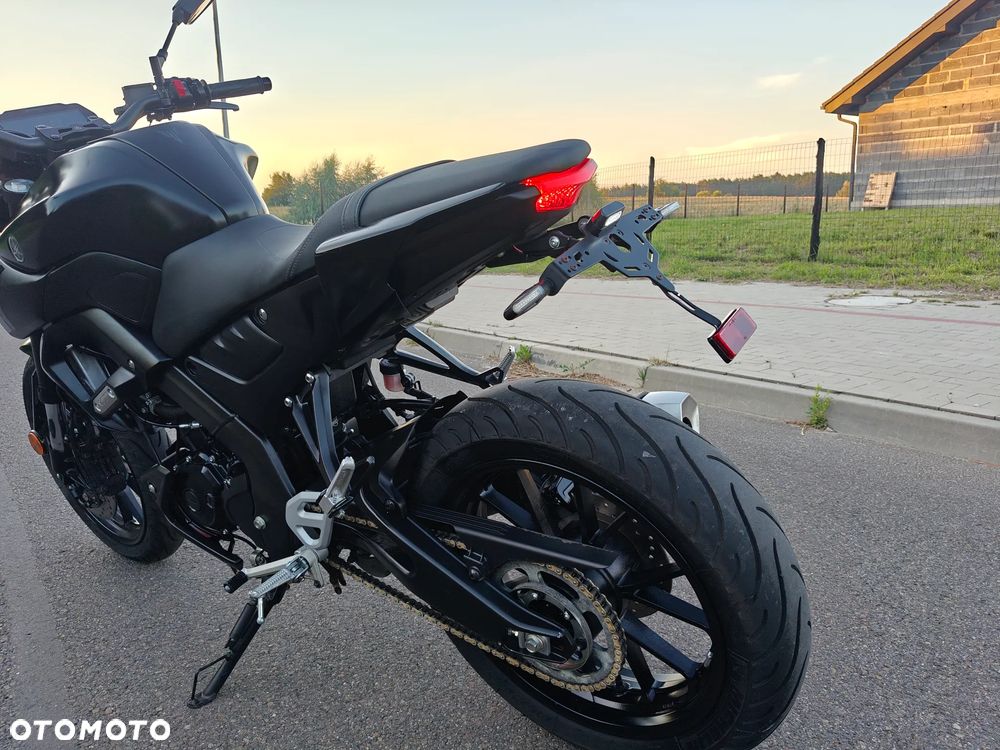 Yamaha MT - 17