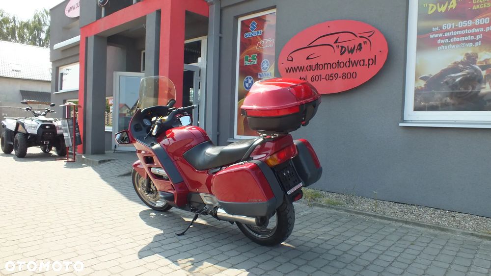 Honda ST - 8