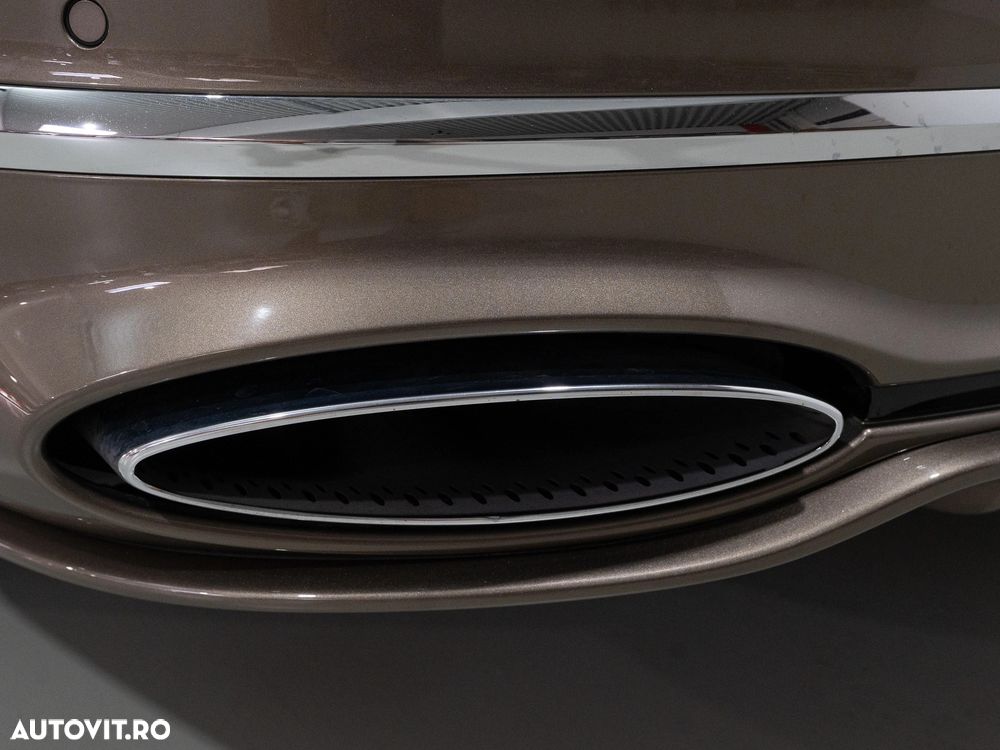 Bentley Flying Spur V8 PHEV Mulliner - 28