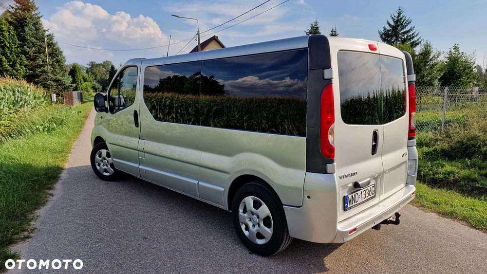 Opel Vivaro - 8