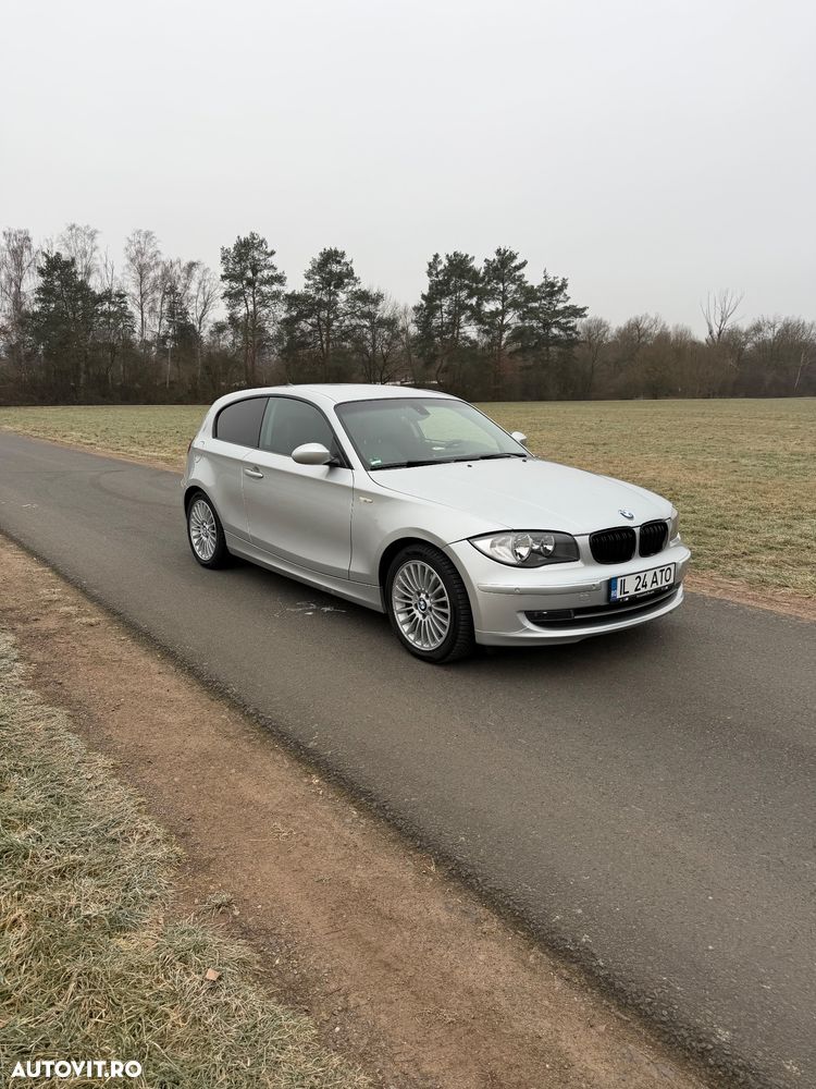 BMW Seria 1 120d DPF Aut. - 2