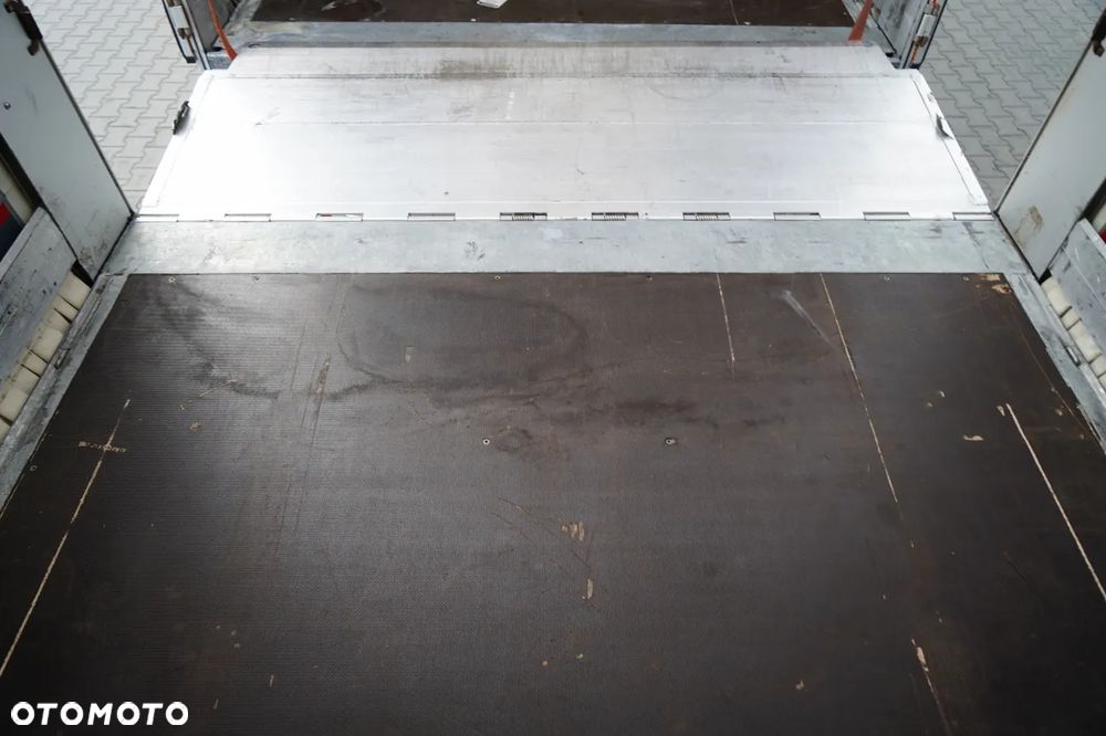 Volvo FH 460 / ZESTAW TANDEM / 120 M3 / PRZEJAZDOWY / KLIMA POSTOJOWA / PO ZŁOTYM KONTRAKCIE / 2021 ROK / - 16