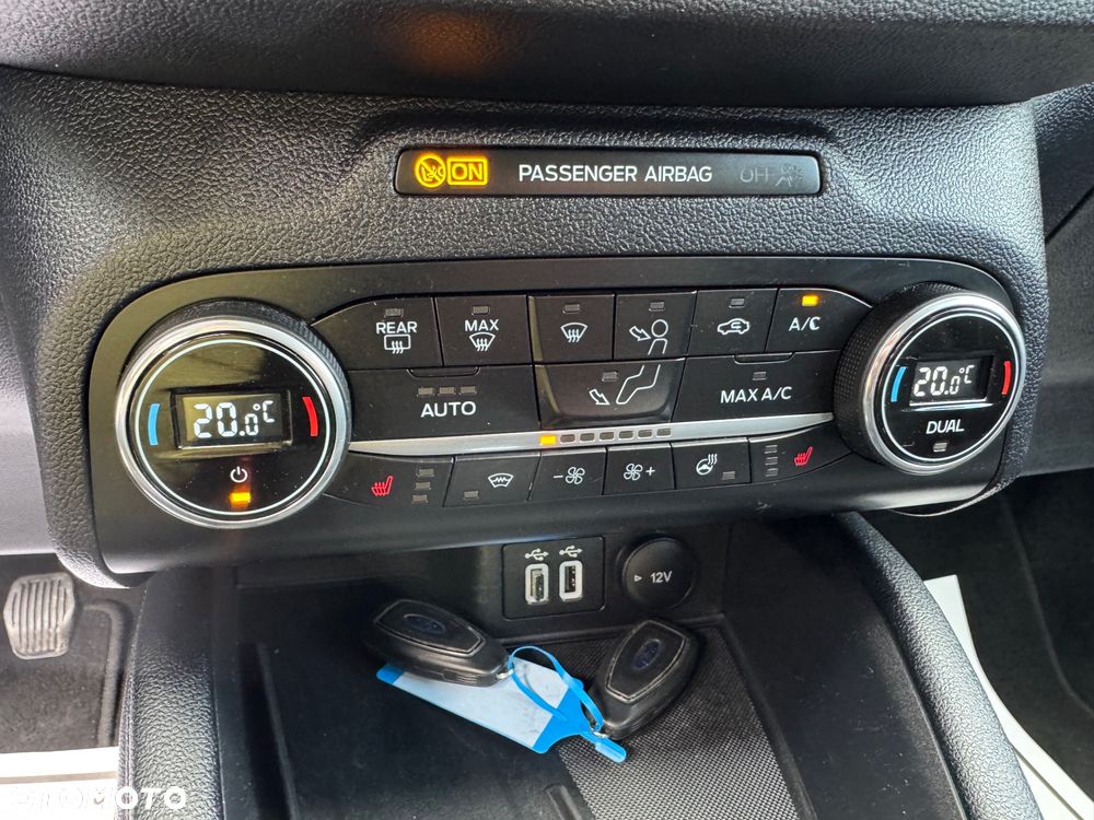 Ford Kuga 1.5 EcoBlue TITANIUM - 18