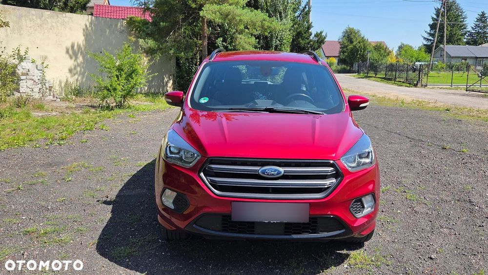 Ford Kuga 1.5 EcoBoost 2x4 ST-Line - 4