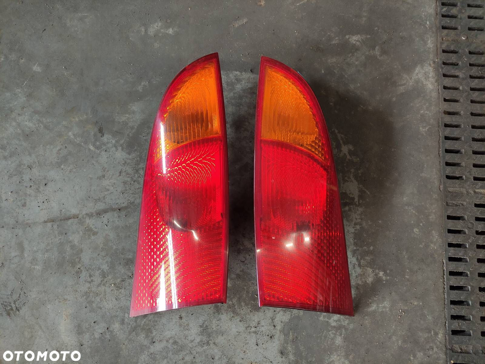 KOMPLETNY TYŁ FORD FOCUS MK1 F8 - 11