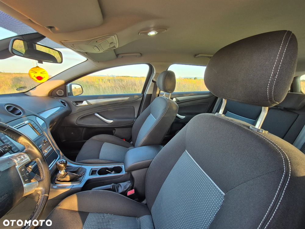 Ford Mondeo 1.8 TDCi Ambiente - 20