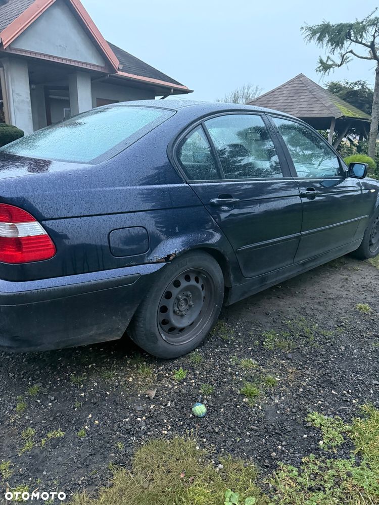 BMW Seria 3 318i - 3