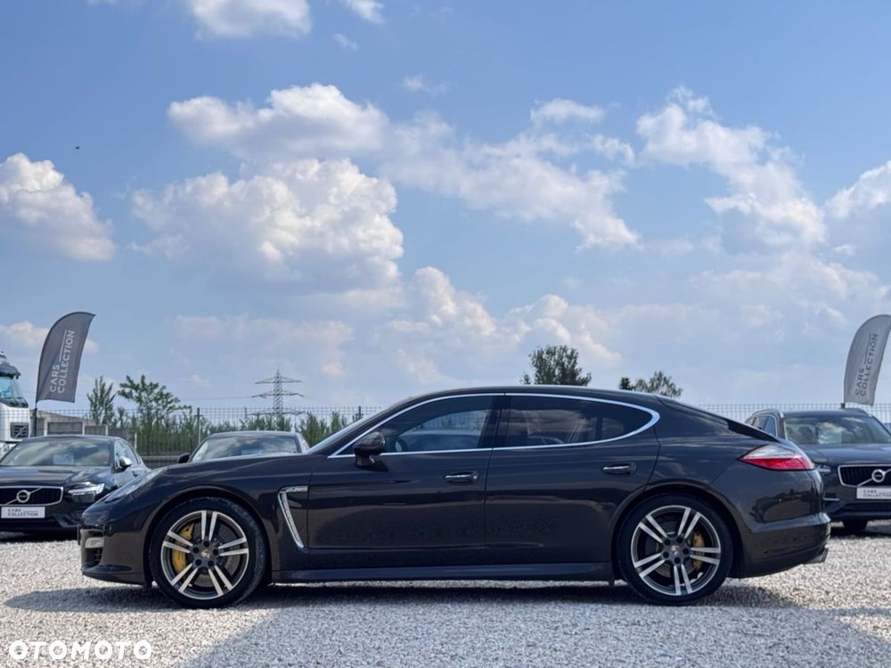 Porsche Panamera - 8
