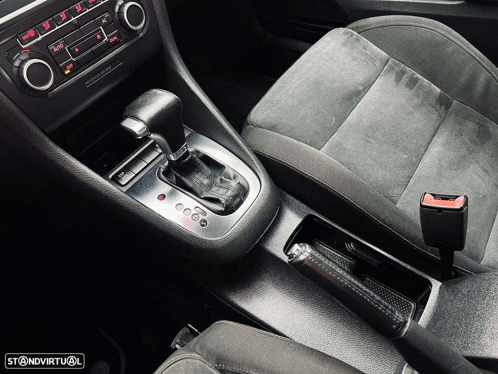 VW Golf 2.0 TDi Sport DSG - 20