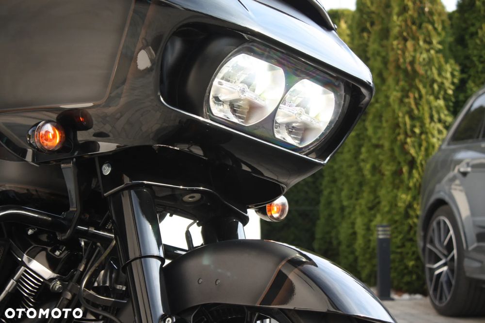 Harley-Davidson Touring Road Glide - 20