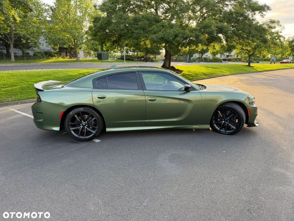 Dodge Charger 5.7 R/T - 8