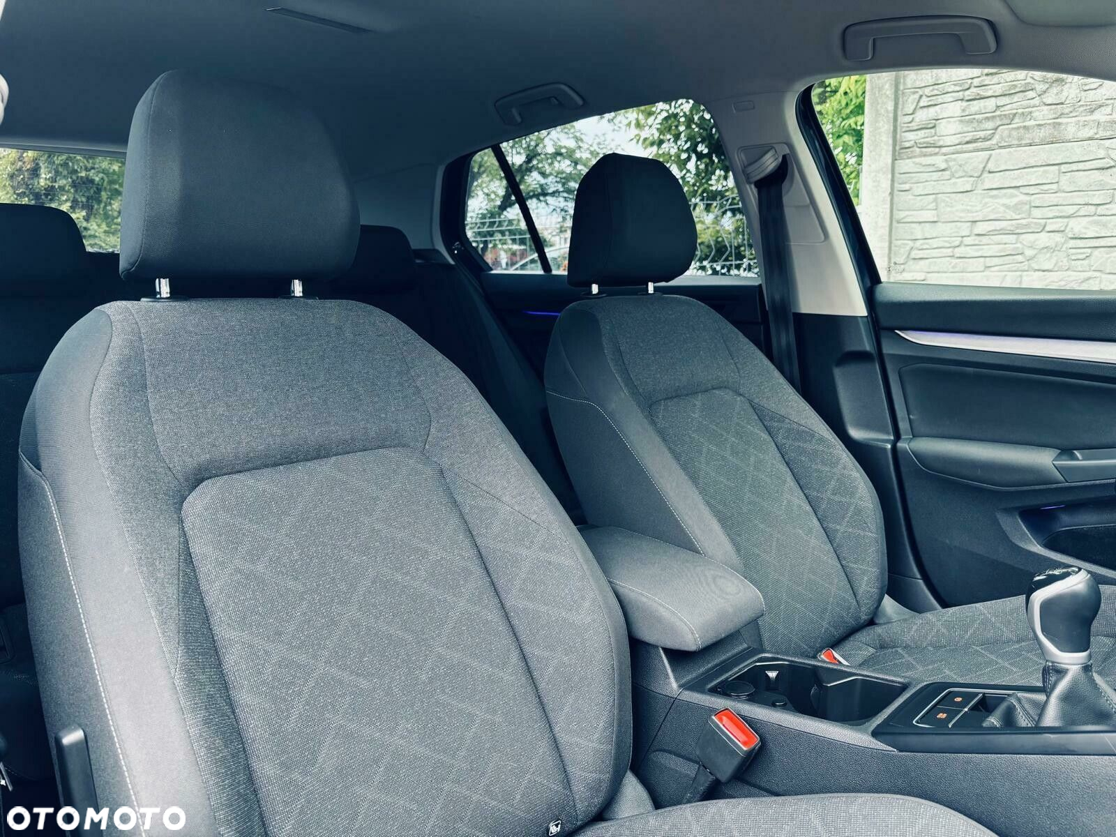 Volkswagen Golf VIII 1.5 TSI EVO Life - 15