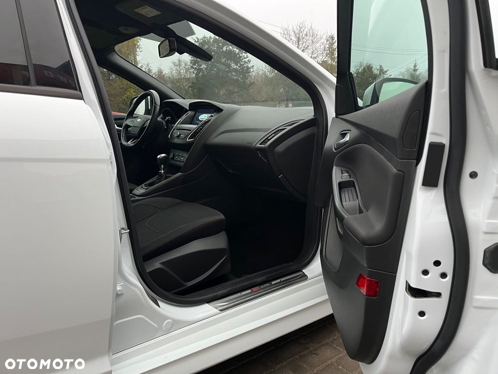 Ford Focus 1.5 EcoBoost STart-Stopp-System ST-Line - 7