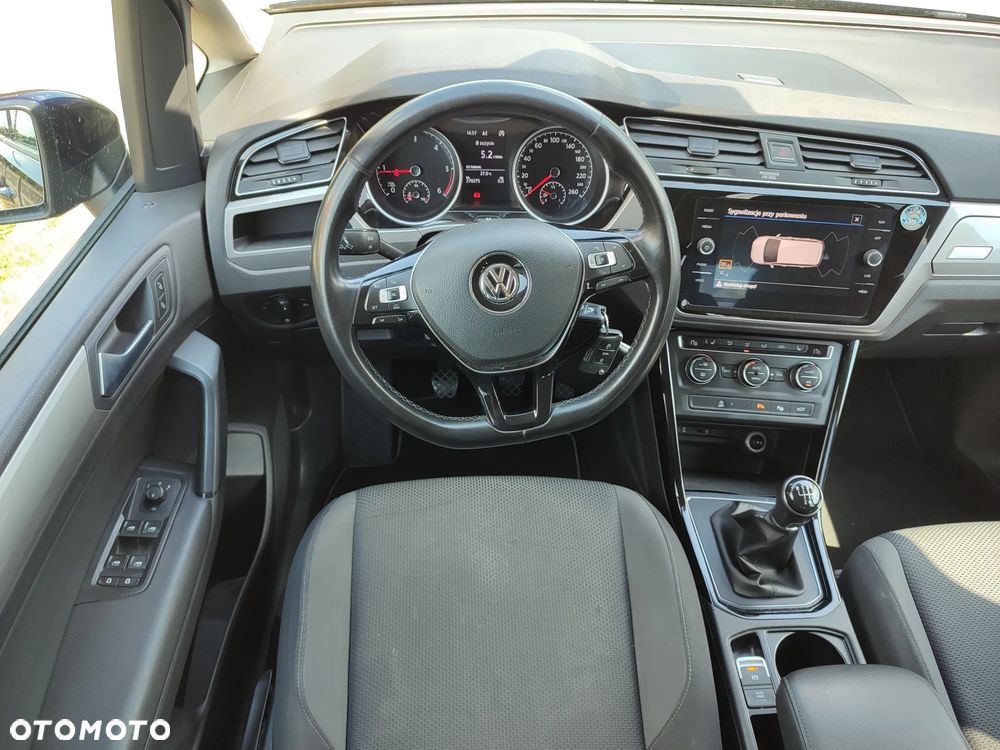 Volkswagen Touran 2.0 TDI SCR (BlueMotion Technology) Comfortline - 6