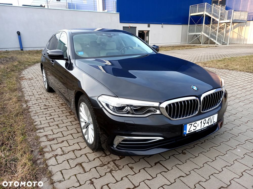 BMW Seria 5 530i xDrive Luxury Line - 2