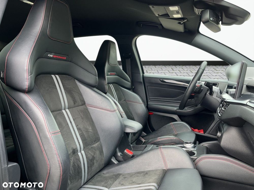 Ford Focus - 23