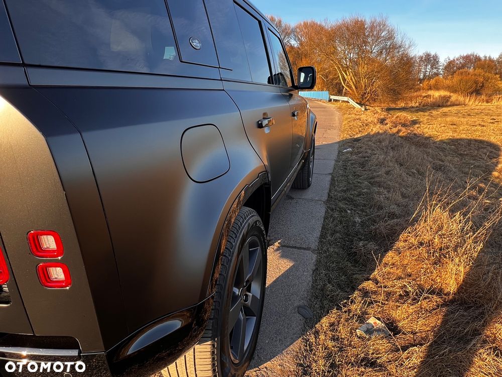 Land Rover Defender - 13