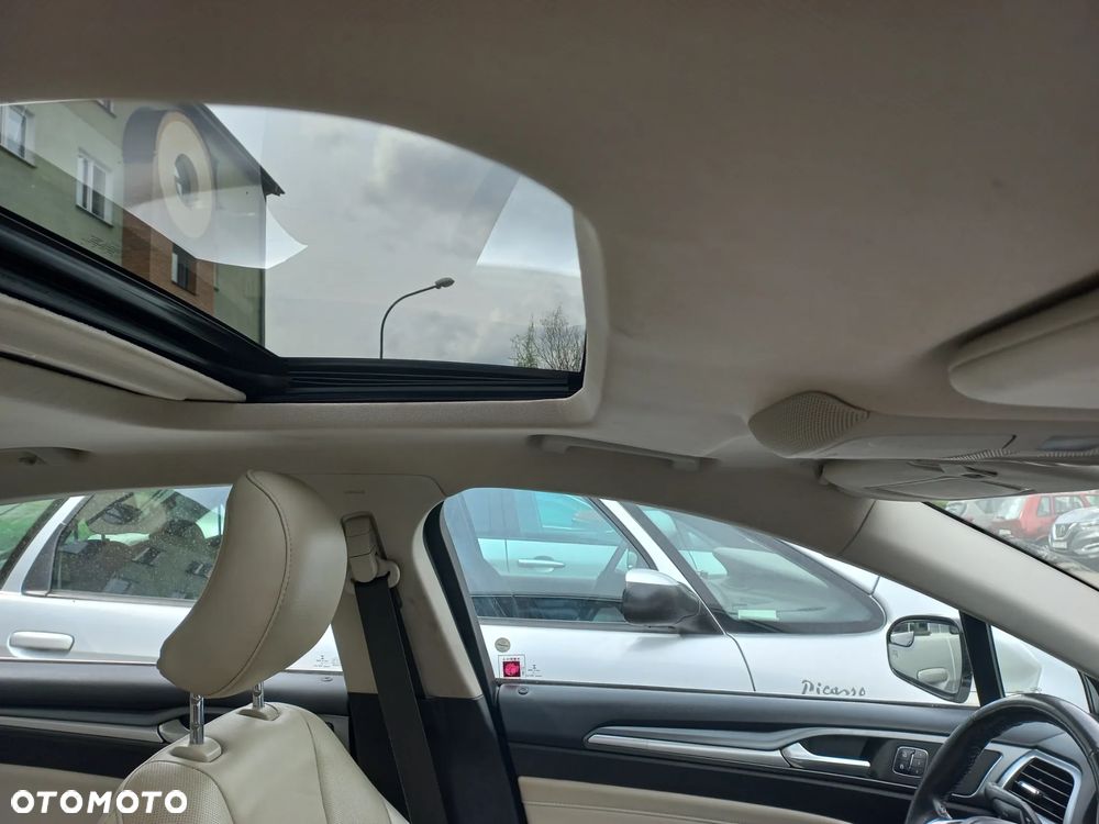 Ford Fusion 2.0 EcoBoost Titanium - 14