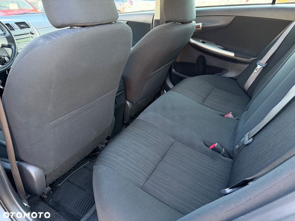 Toyota Corolla 1.6 VVT-i Luna MM - 18
