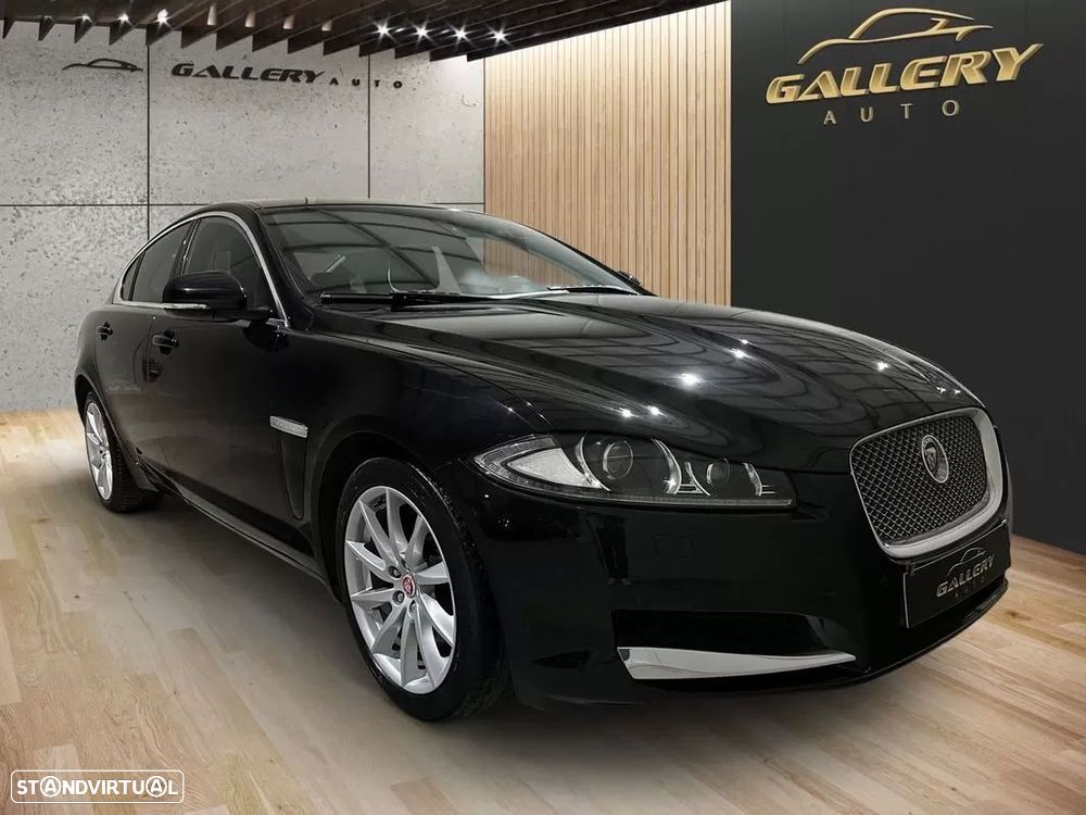 Jaguar XF 2.2 D Premium Luxury — photo 2