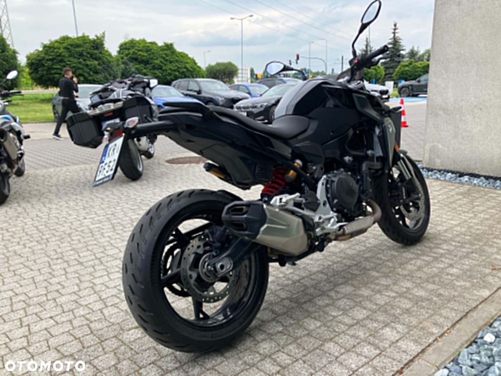 BMW F - 6