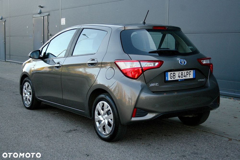 Toyota Yaris - 4