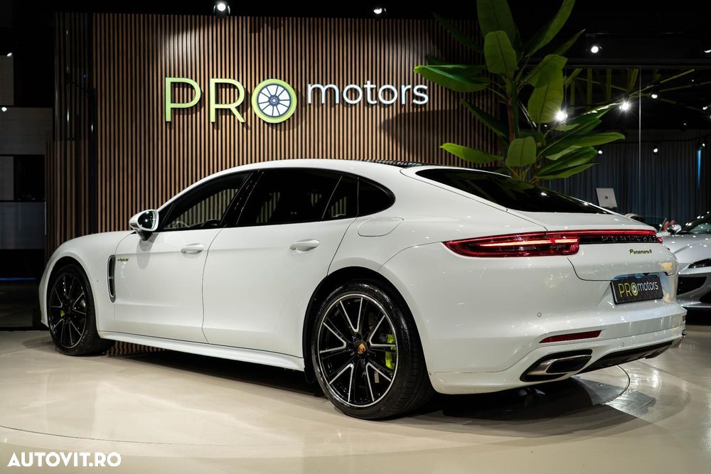 Porsche Panamera - 8