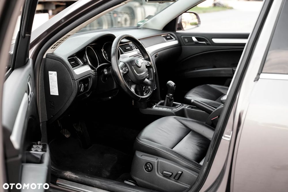 Skoda Superb 2.0 TDI Comfort - 19