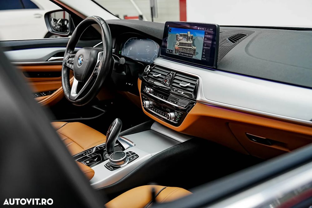 BMW Seria 5 530e xDrive Aut. - 35