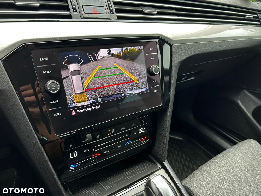 Volkswagen Passat 2.0 TDI EVO Business DSG - 27