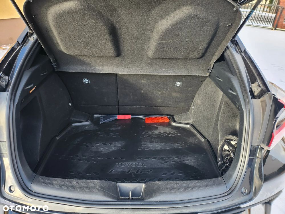 Toyota C-HR 1.8 Hybrid Prestige - 24