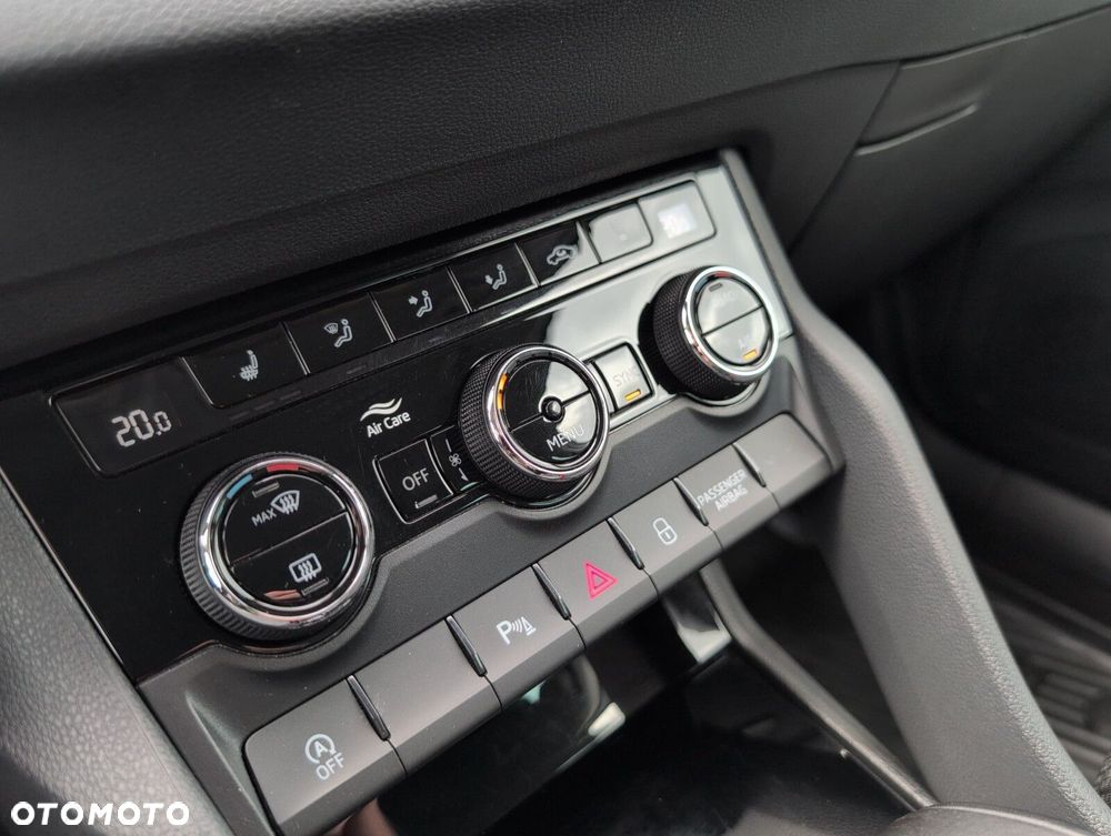 Skoda Karoq 1.5 TSI ACT Selection DSG - 28