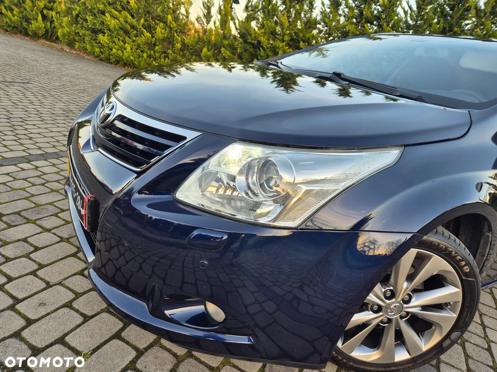 Toyota Avensis 2.0 Prestige NAVI - 18