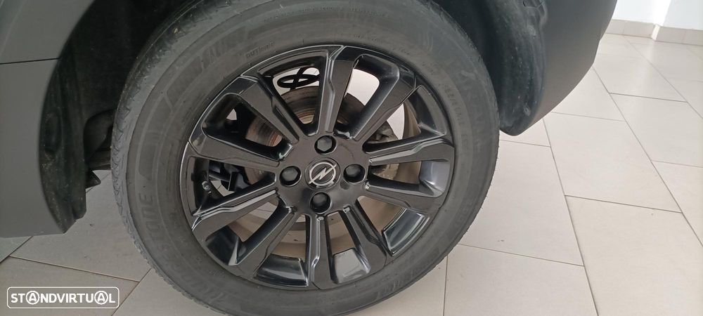 Opel Crossland 1.2 T Design & Tech - 10