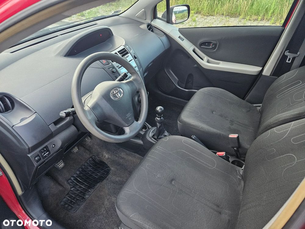Toyota Yaris 1.33 Luna - 3