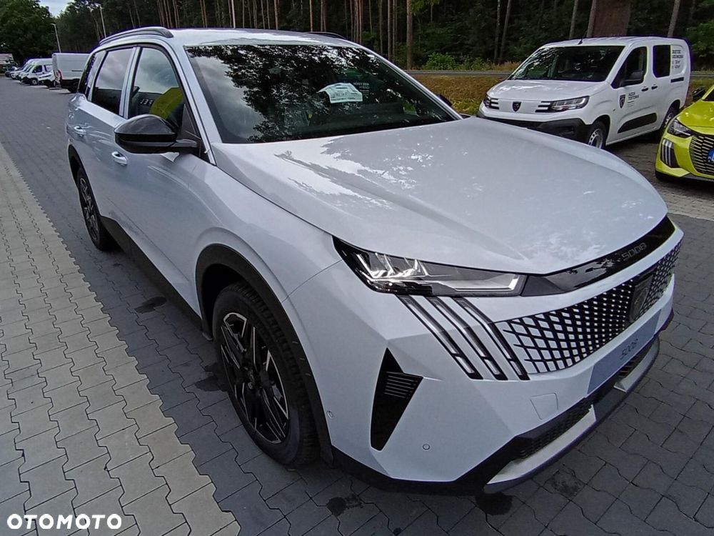 Peugeot 5008 - 8