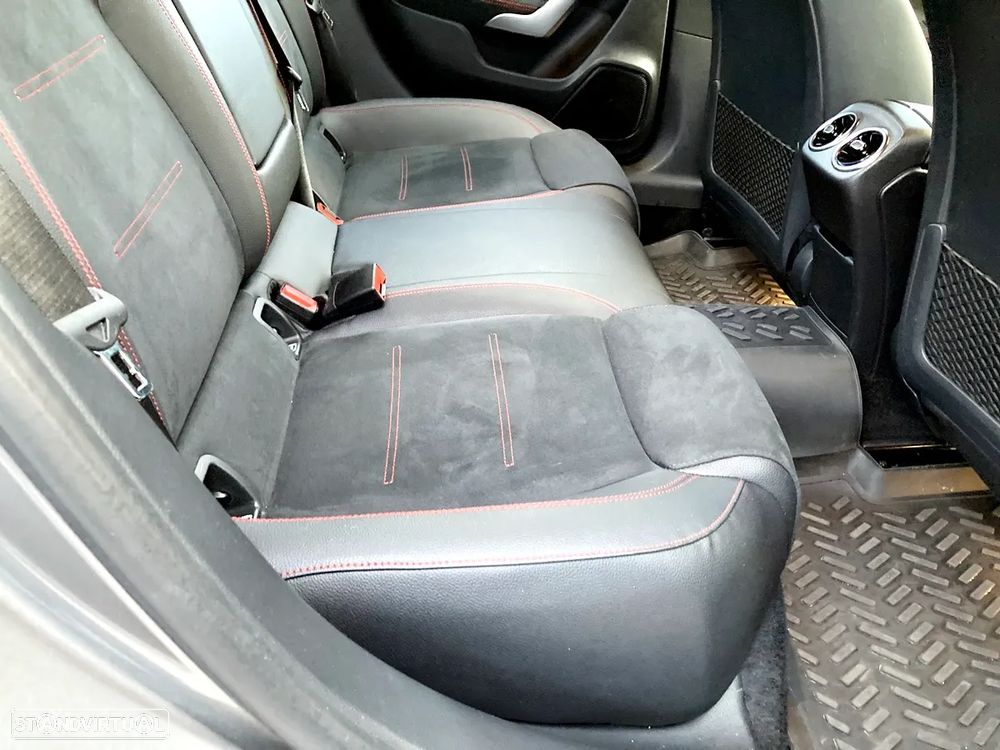 Mercedes-Benz A 180 d AMG Line Aut. - 32