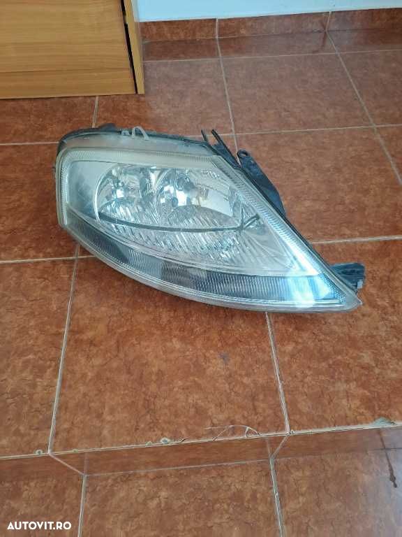 Far dreapta Citroen C3 an 2002-2005 original - 1