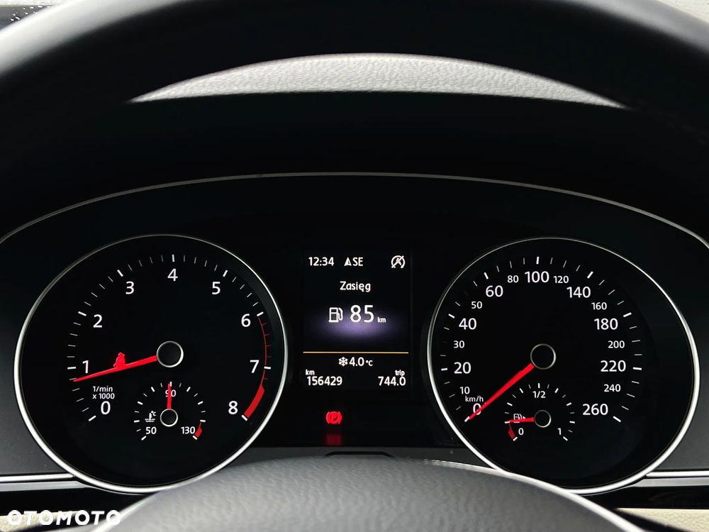 Volkswagen Passat Variant 1.8 TSI (BlueMotion Technology) DSG Highline - 32