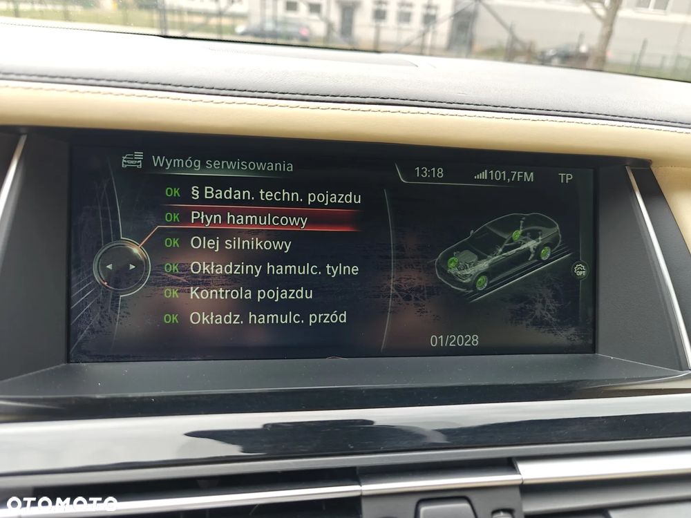 BMW Seria 7 740d xDrive - 25