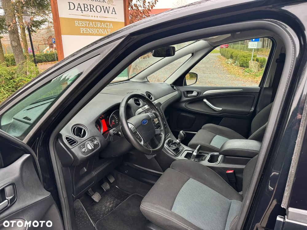 Ford S-Max 2.0 TDCi DPF Ambiente - 14