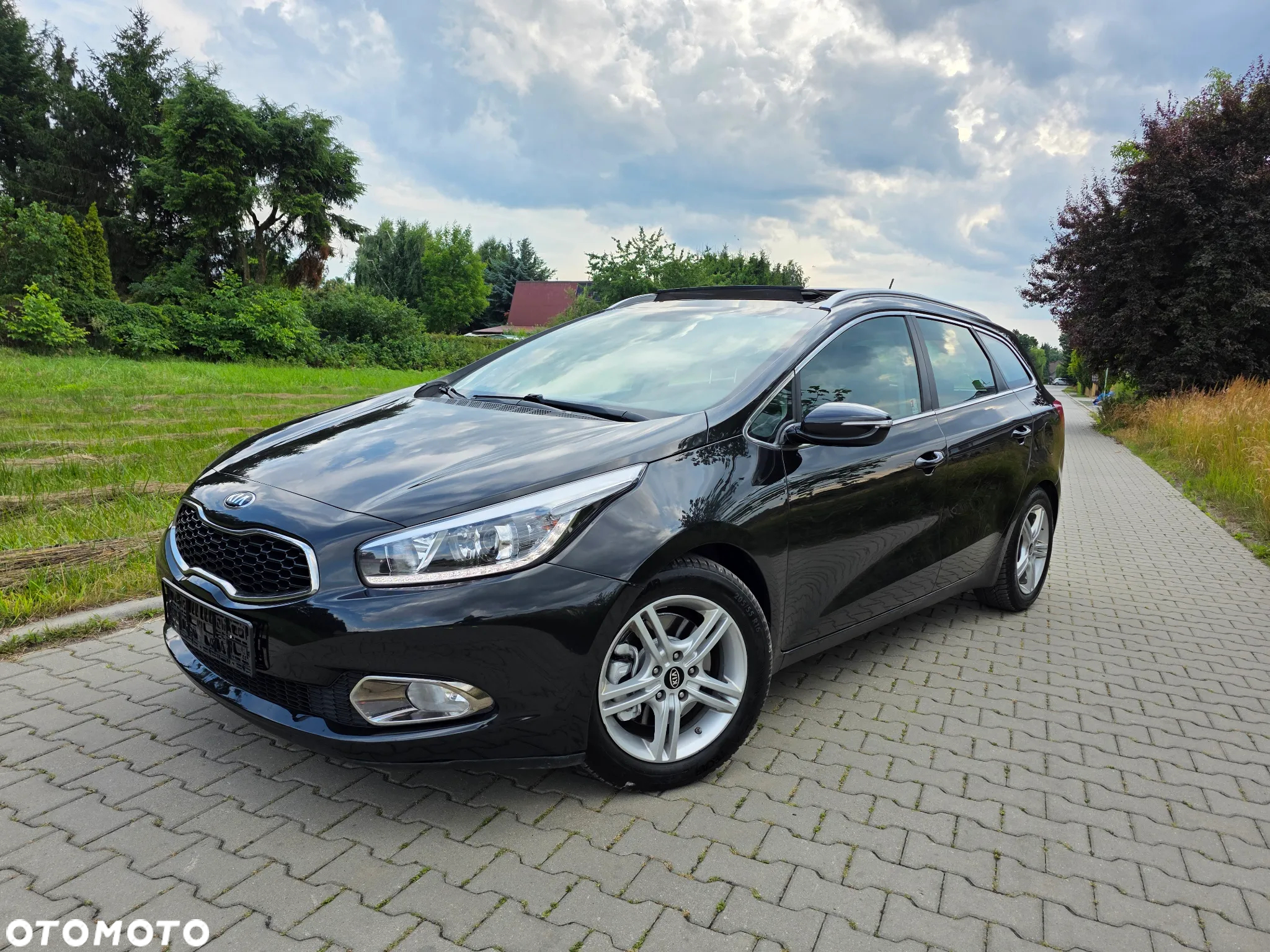 Kia Ceed 1.6 GDI Fifa World Cup Edition - 4