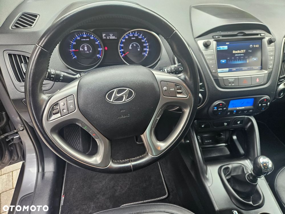 Hyundai ix35 1.6 2WD Fifa World Cup Edition - 33