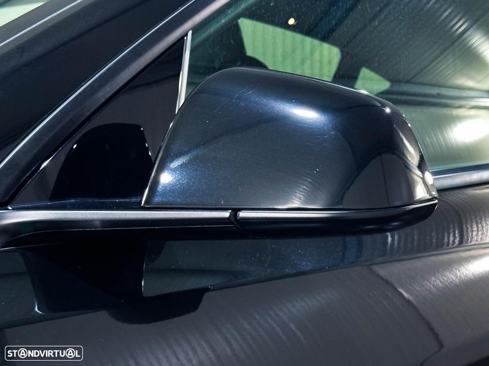 Tesla Model Y Long Range Dual Motor AWD - 17