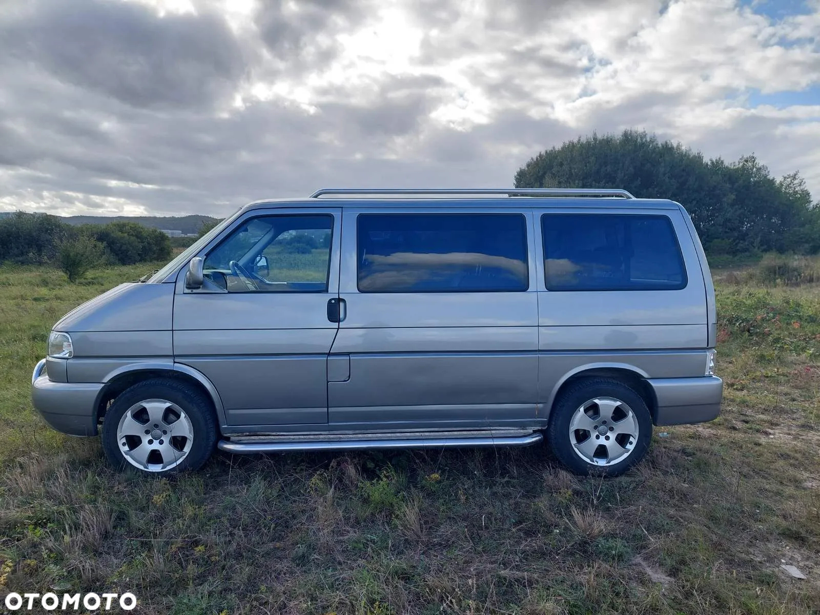 Volkswagen Caravelle - 4