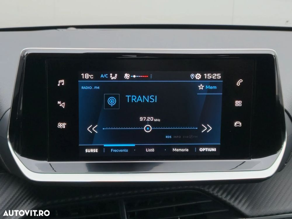 Peugeot 208 1.2 L PureTech STT Allure Pack - 13