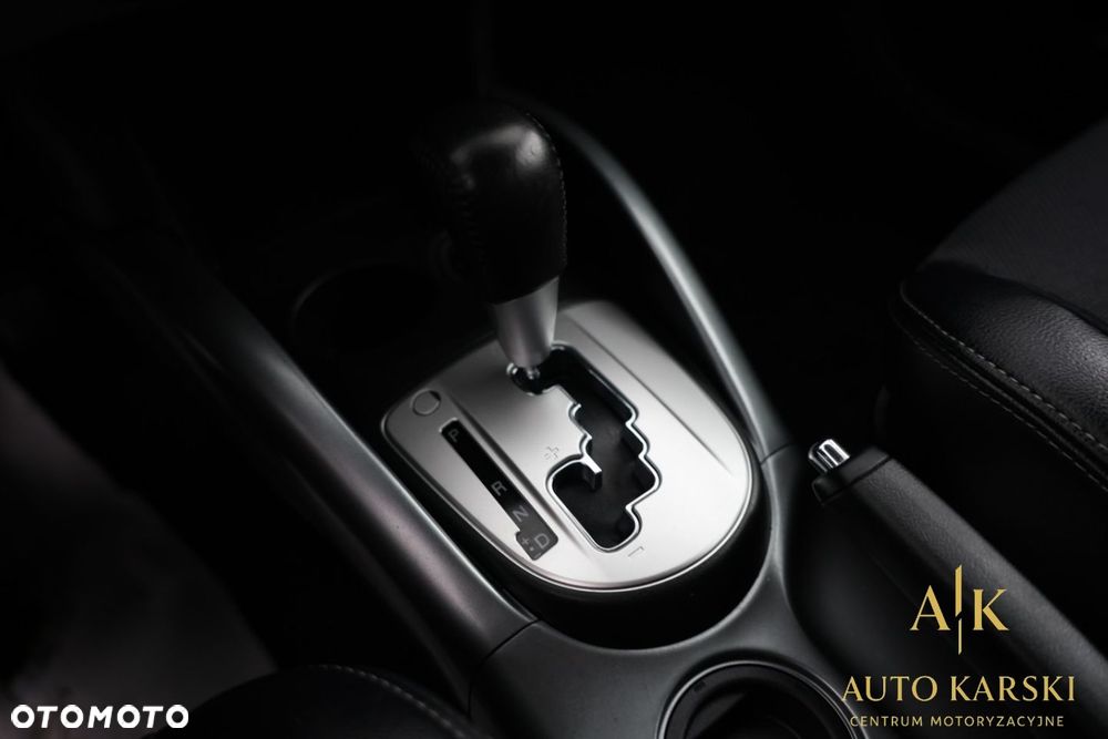 Mitsubishi Outlander - 23