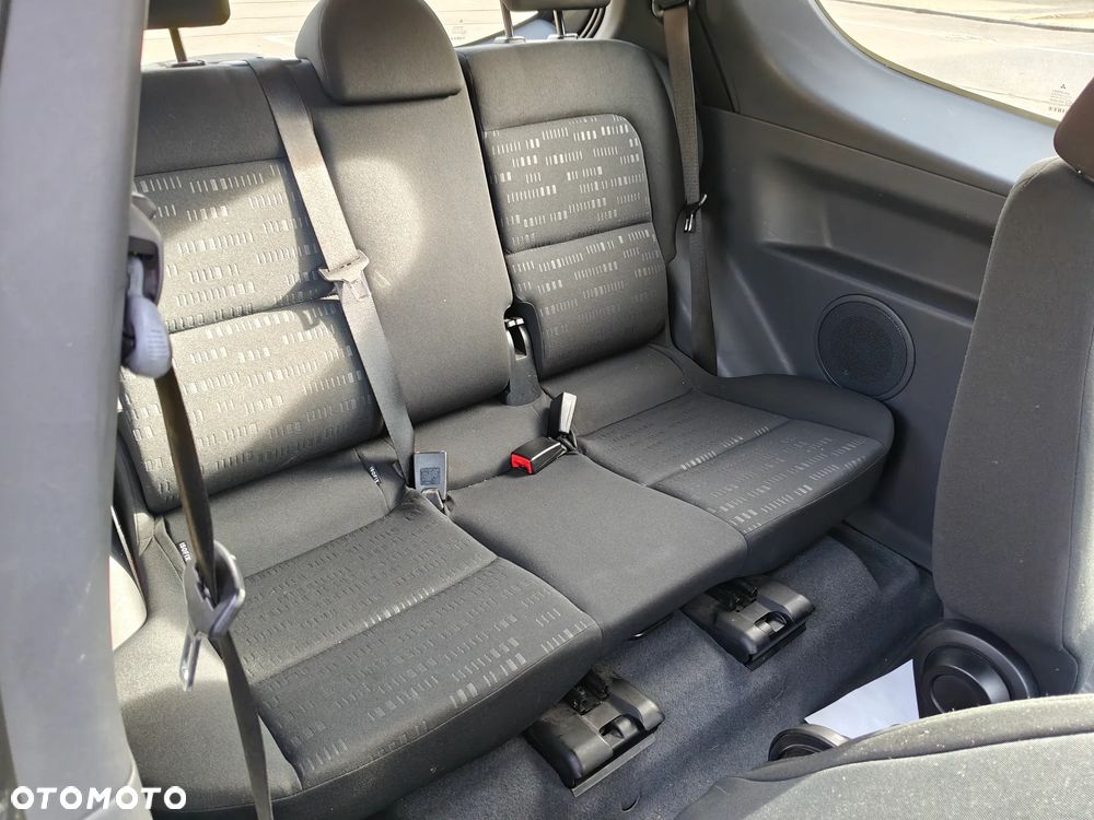 Mitsubishi Colt 1.1 Inform EU5 - 17