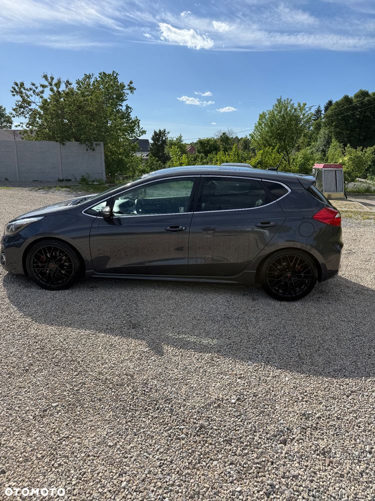 Kia Ceed 1.6 T-GDI GT - 8