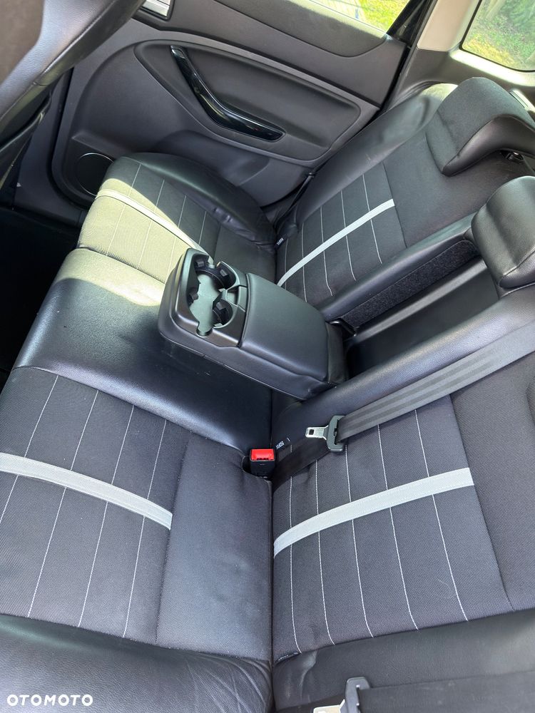Ford Kuga 2.0 TDCi Titanium - 23